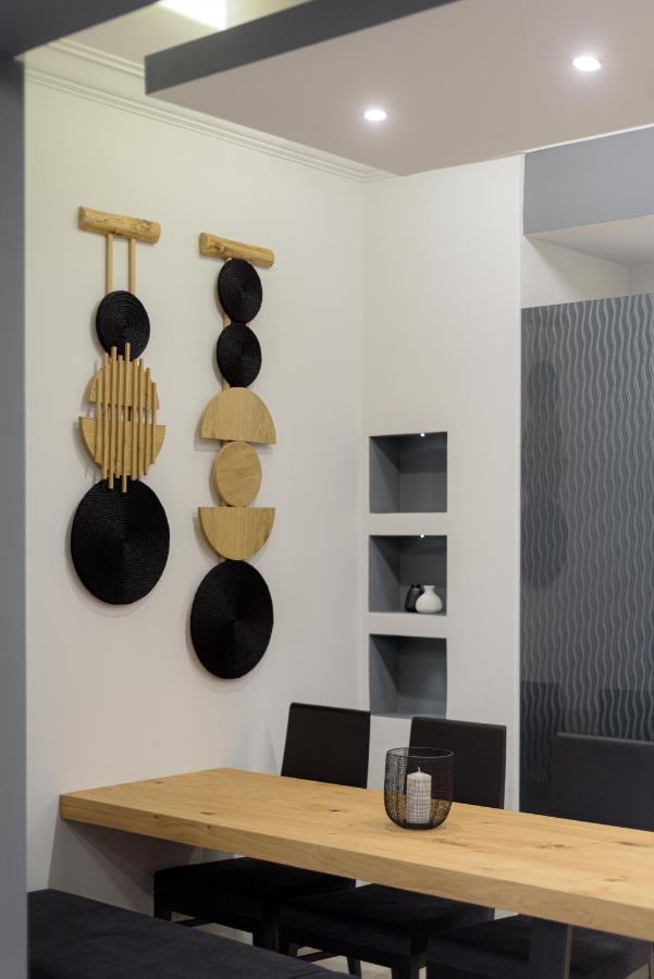 Acropolis Deluxe Apartment Атина Екстериор снимка