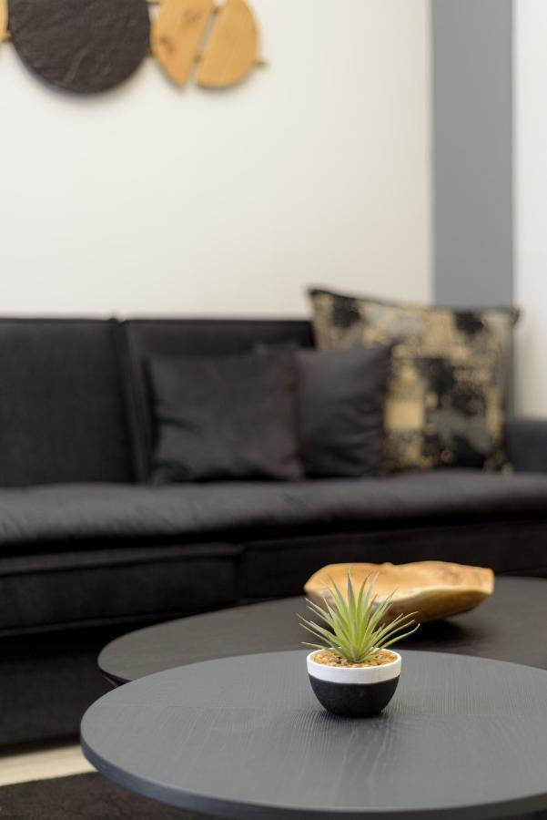 Acropolis Deluxe Apartment Атина Екстериор снимка